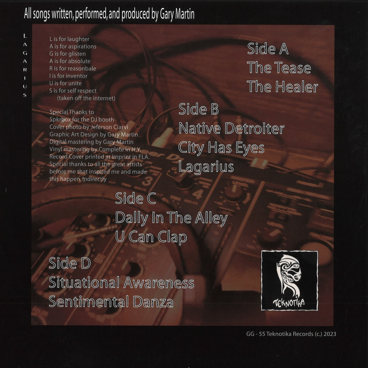 Contraportada del vinilo Gary Martin – Lagarius con tracklist, créditos y logo de Teknotika sobre equipo de DJ.