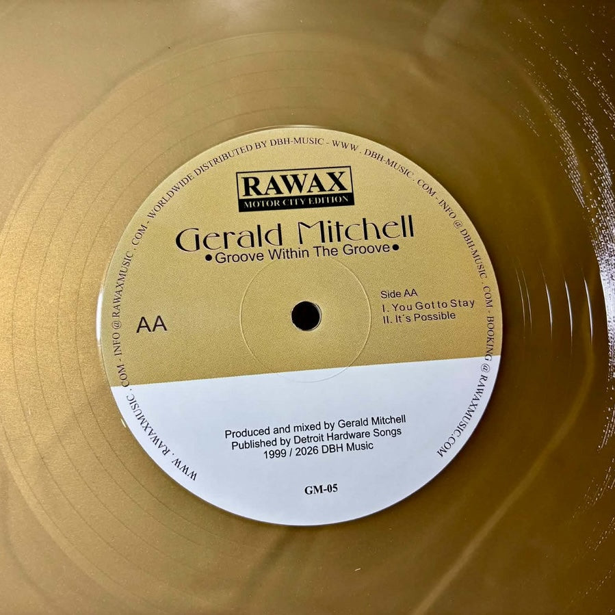 Vinilo Gerald Mitchell – Groove Within The Groove, lado B marcado AA, con etiqueta dorada y blanca y dos pistas.