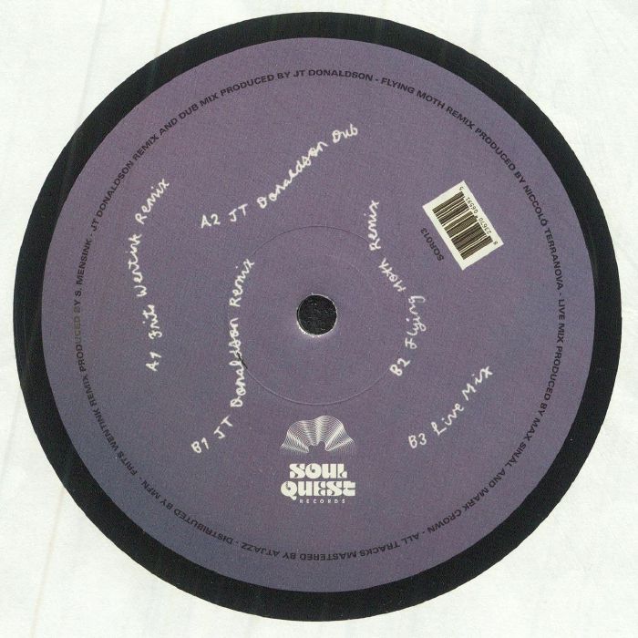 Etiqueta central lado B del vinilo 12" Max Sinàl x KingCrowney Feat. Liv East – Intentions (Remixes) en Soul Quest Records, listando pistas y remixes con tipografía manuscrita.