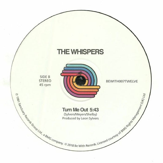 Contraportada del vinilo The Whispers - Keep On Lovin’ Me (Be With Records, 12"). Muestra información del disco con lista de canciones y detalles de producción.