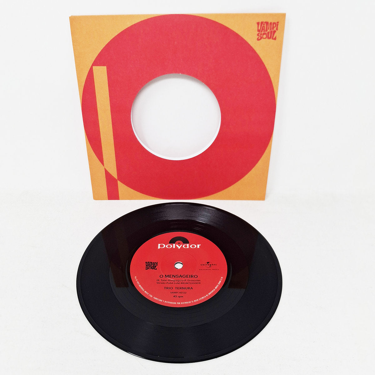 Vinilo Trio Ternura – O Mensageiro junto a su funda; etiqueta roja de Polydor y Vampi Soul.