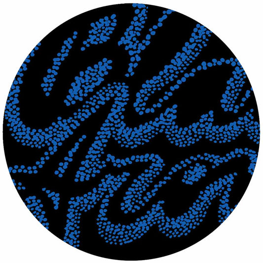 Diseño abstracto en azul sobre negro en la etiqueta central del vinilo TwICE – Black Aroma EP Vol. 9 de Blend It! Records, reimpresión 12" EP, lado B.
