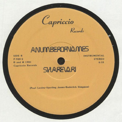 Portada trasera del vinilo A Number of Names - Sharevari en 12" bajo Capriccio Records. Muestra detalles de la versión instrumental y la información de los productores.