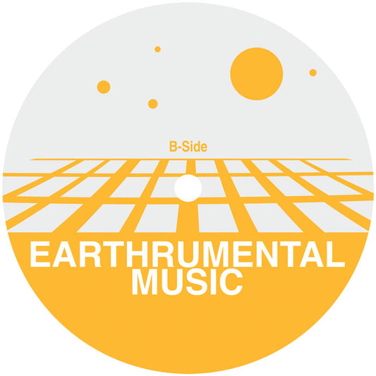 Lado B del vinilo Franck Roger – Earthrumental Classics 003 con etiqueta gris y amarilla y retícula en perspectiva.