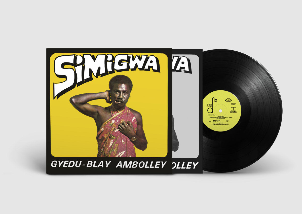 Insert del vinilo de Gyedu-Blay Ambolley – Simigwa editado por Strut. Se muestra el disco con portada desplegada y el label amarillo.