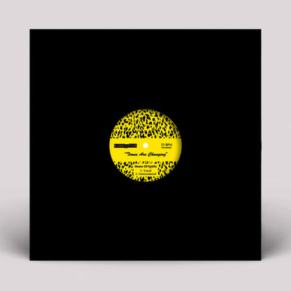 Portada trasera del vinilo de House Of Spirits editado por Razor-N-Tape Reserve, con detalles del tracklist. Texto impreso: créditos de producción y lista de canciones.