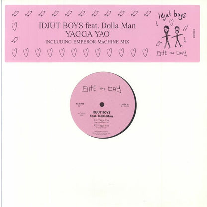 Portada delantera del vinilo Idjut Boys Feat. Dolla Man – Yagga Yao, lanzado bajo el sello BTD001 en formato 12". Diseño en tonos rosas con ilustraciones y tipografía a mano. Incluye el mix de Emperor Machine.
