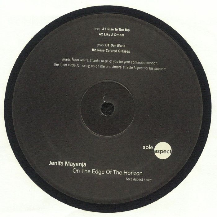 Portada delantera del vinilo On The Edge Of The Horizon de Jenifa Mayanja, lanzado por el sello Sole Aspect en formato 12". Lista de canciones impresa en la etiqueta.