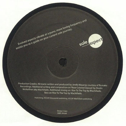 Portada trasera del vinilo On The Edge Of The Horizon de Jenifa Mayanja, publicado por Sole Aspect en 12". Incluye créditos de producción y un mensaje del artista.