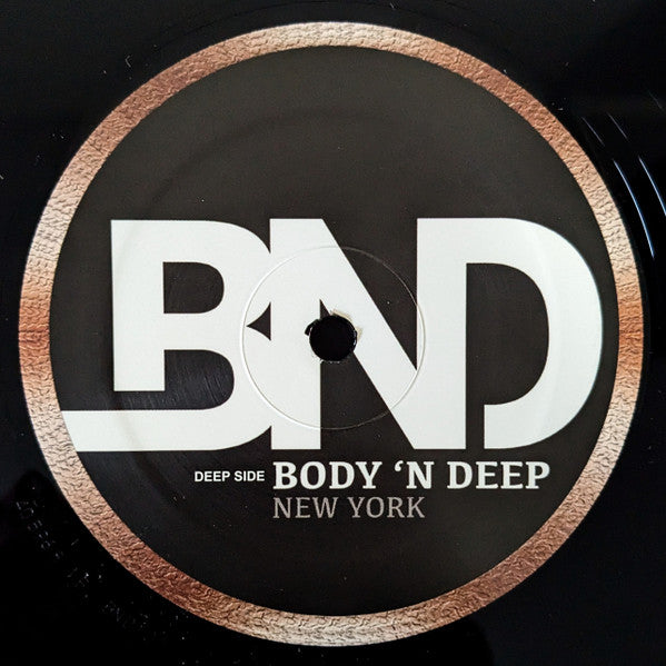 Portada trasera del vinilo de 12 pulgadas Jovonn – I Am Music lanzado por Body 'N Deep. Se observa el lado “Deep Side” con el diseño del sello y la indicación del lado del disco.