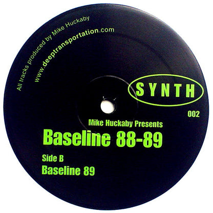 Contraportada del vinilo Mike Huckaby – Baseline 88-89 (12", S Y N T H). El vinilo presenta "Baseline 89" en el lado B.
