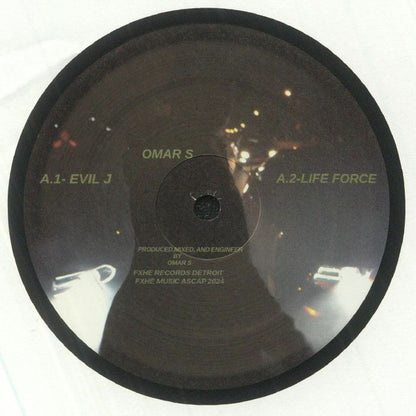 Portada delantera del vinilo Omar S – All The Little Hands Around, publicado por FXHE Records. Incluye los títulos "Evil J" y "Life Force".