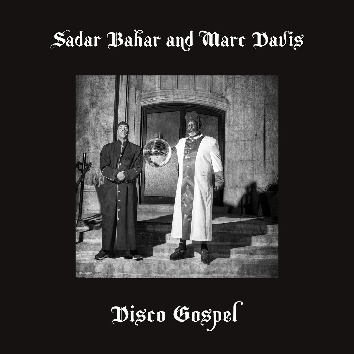 Portada del vinilo Sadar Bahar And Marc Davis – Disco Gospel, con fotografía en blanco y negro y letras góticas.