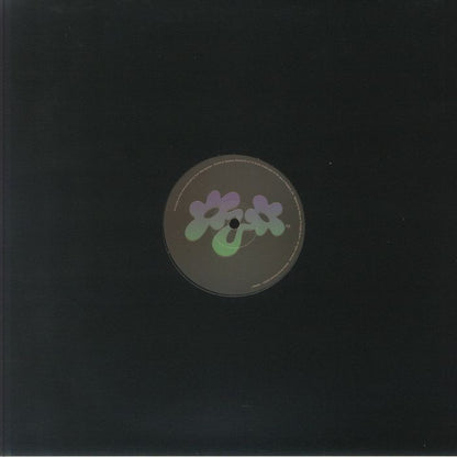 Contraportada del vinilo Space Ghost – Dream Tool. Muestra información del sello Peace World Records, BPM de cada pista y un diseño gráfico minimalista en 12” limitado.