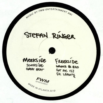Portada delantera del vinilo Stefan Ringer – Meekside Freekside de FWM Entertainment. Incluye el listado de temas por lado, créditos y sello. Música por FWM Entertainment BMI. Hecho en Atlanta 2018.
