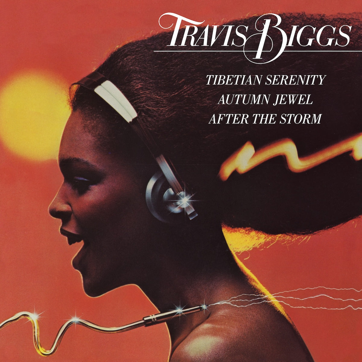 Portada del vinilo Travis Biggs – Tibetian Serenity en reedición 12" de Demon Records, con diseño retro en tonos rojos vibrantes.