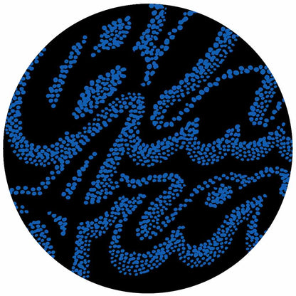 Diseño abstracto en azul sobre negro en la etiqueta central del vinilo TwICE – Black Aroma EP Vol. 9 de Blend It! Records, reimpresión 12" EP, lado B.
