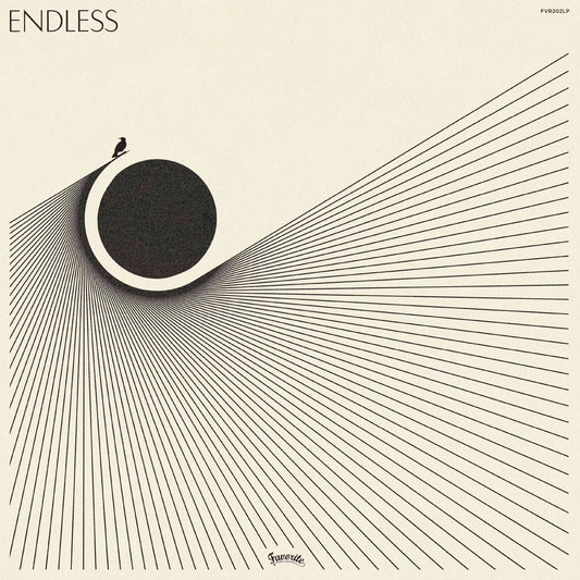 Portada del vinilo VA – Endless (Universal Cosmic Sounds), arte minimalista con círculo negro, líneas radiales y logo Favorite Records en LP.