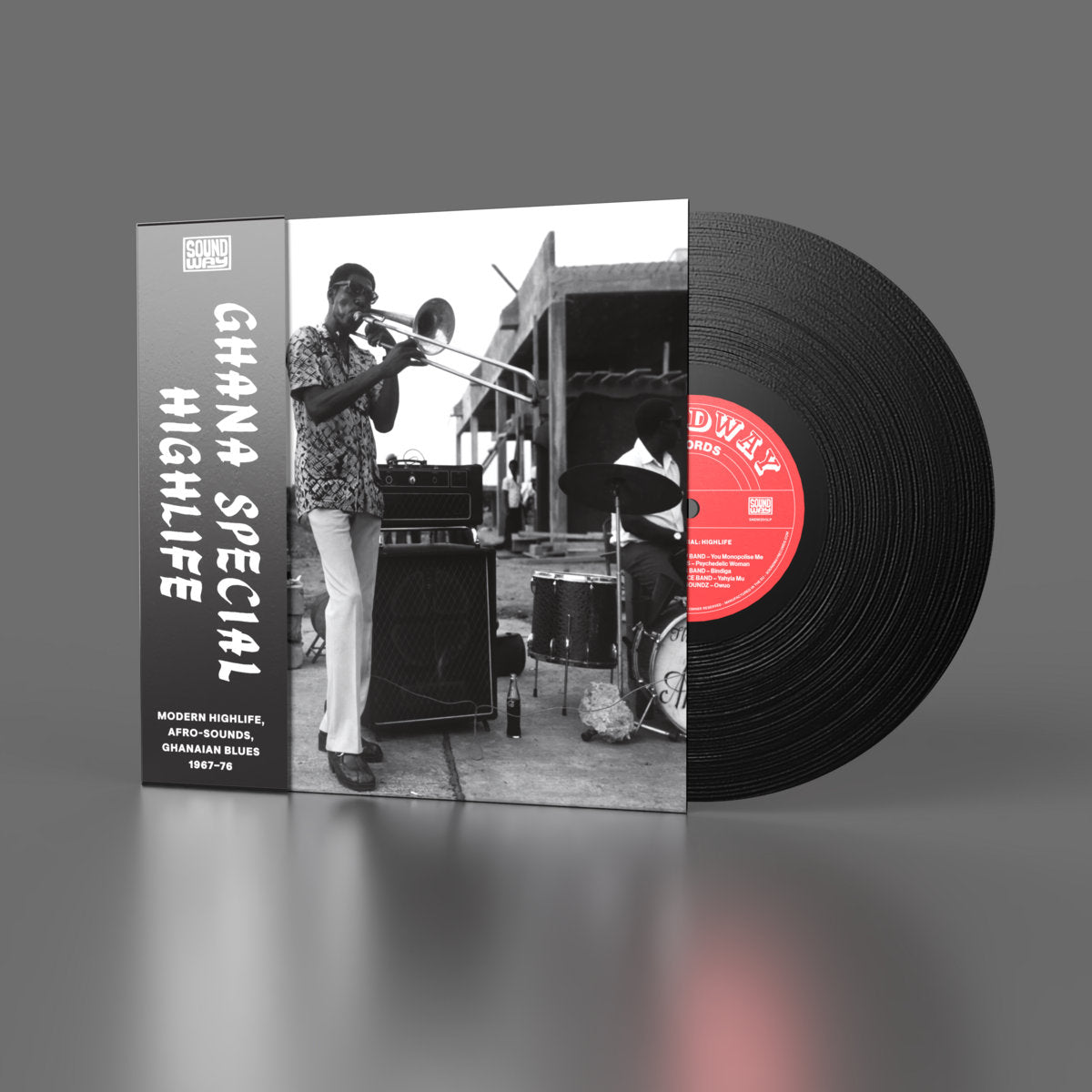 Funda y vinilo Varios Artistas – Ghana Special Highlife (Modern Highlife, Afro-Sounds, Ghanaian Blues 1967-76), LP compilación Soundway, mostrando carpeta con lomo tipográfico y etiqueta roja central con logo del sello.