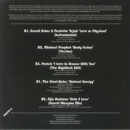 Contraportada del vinilo "Instrumental Dubs #3" de Varios Artistas en LP de Isle Of Jura. Incluye la lista de canciones, créditos de producción y detalles del lanzamiento.